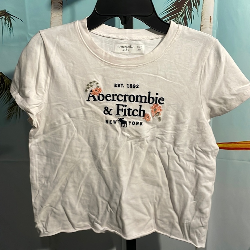 Abercrombie T-Shirt Size 11/12 Girls